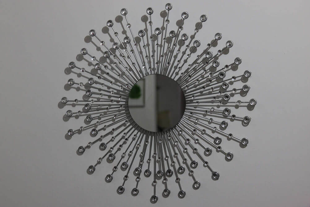 10 dicas de decoração e presentes de natal DIY por Pense & Decore Dicas de presentes de Natal DIY: espelho feito com palitos