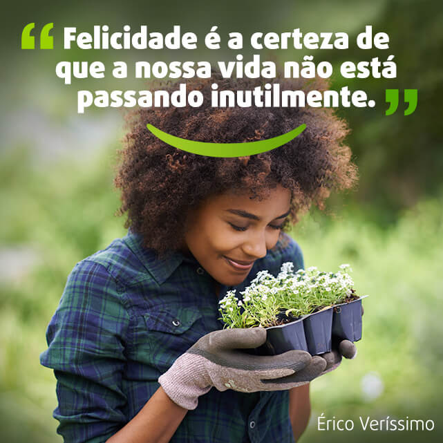 Frase de felicidade para compartilhar no Facebook, WhatsApp e redes sociais 4